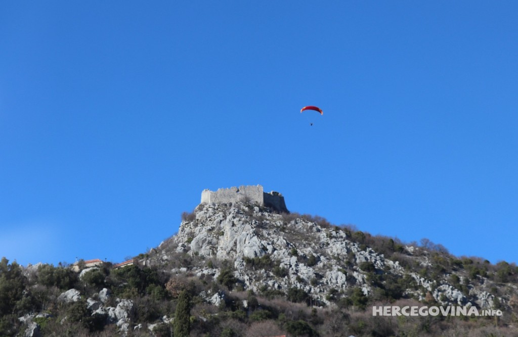 Ljubuški, Paraglajderi, kula herceg stjepana