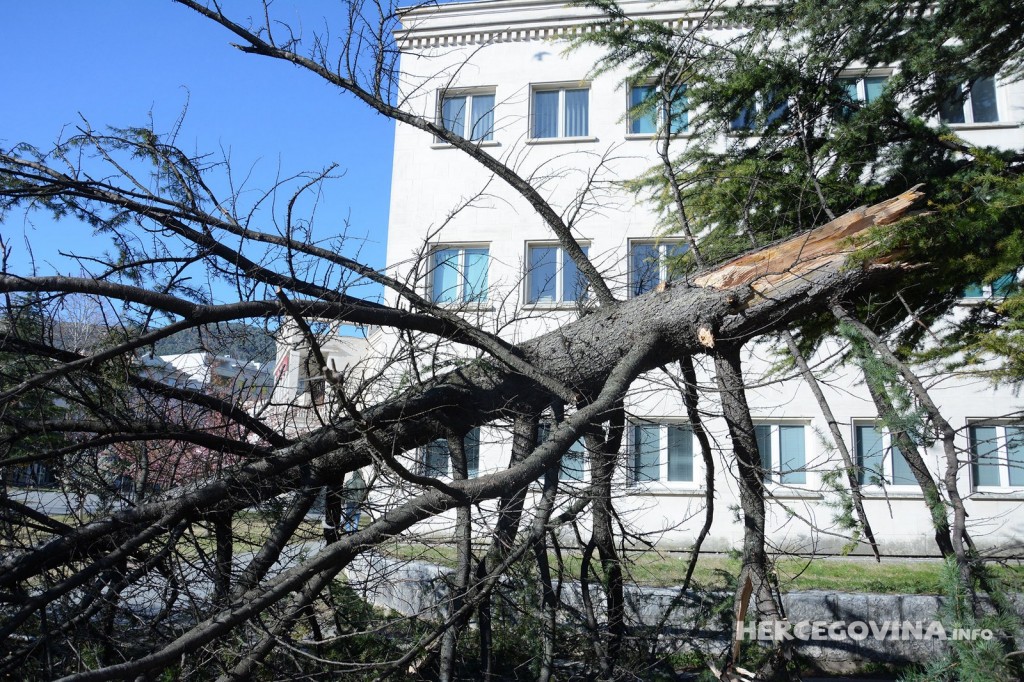 Mostar, bura, Mostar, nevrijeme u Mostaru, nevrijeme, bura, bura, šteta