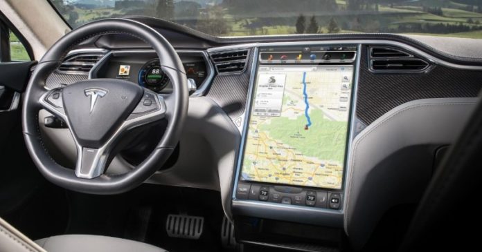 Ometaju li touchscreen zasloni vozače u vožnji?