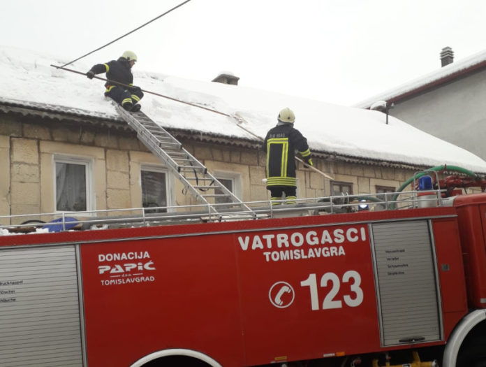 Tomislavgrad: 70 prijava građana za procjenu štete uslijed snježnog nevremena