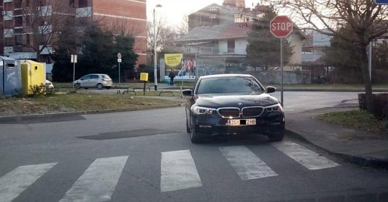 nekultura parkiranja, parkiranje