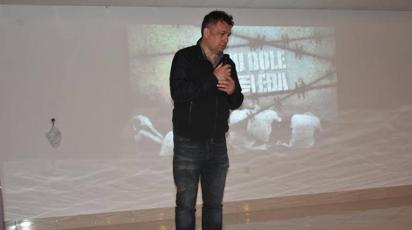 Neum, projekcija, film