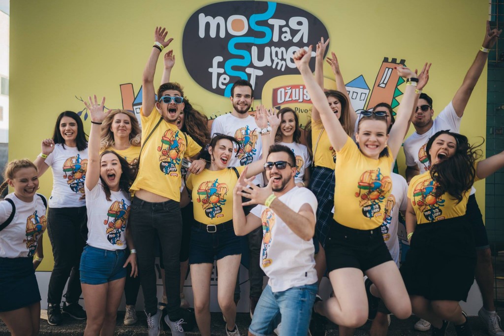 Mostar Summer Fest, volonteri
