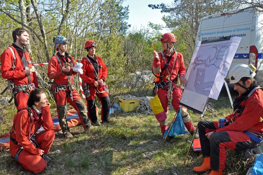 gss u bih, spasiteljice