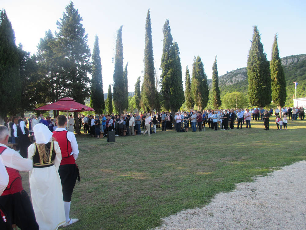 komemoracija, radimlja