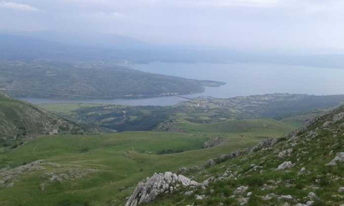 Potpisan ugovor o izvođenju radova na asfaltiranju cesta oko Buškog jezera