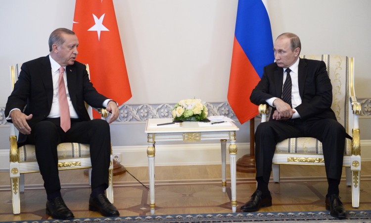 Erdogan i Putin razgovarali o Siriji i krizi vlasti u BiH