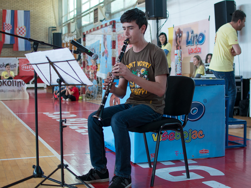 Lino višebojac u Mostaru