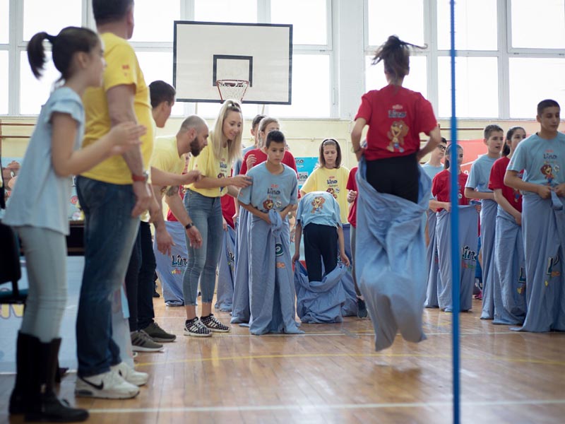 Lino višebojac, OŠ Petra Bakule