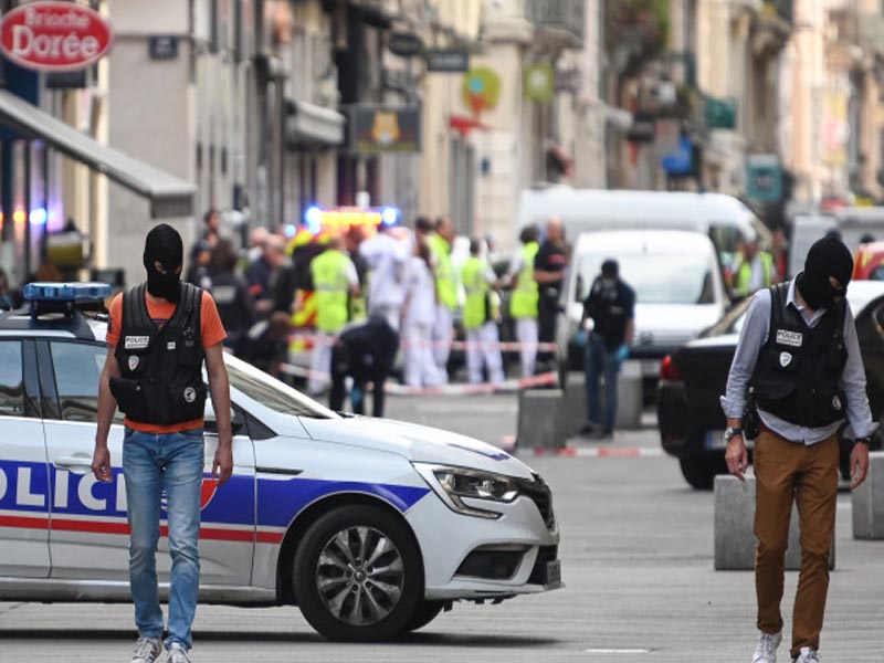 lyon policija