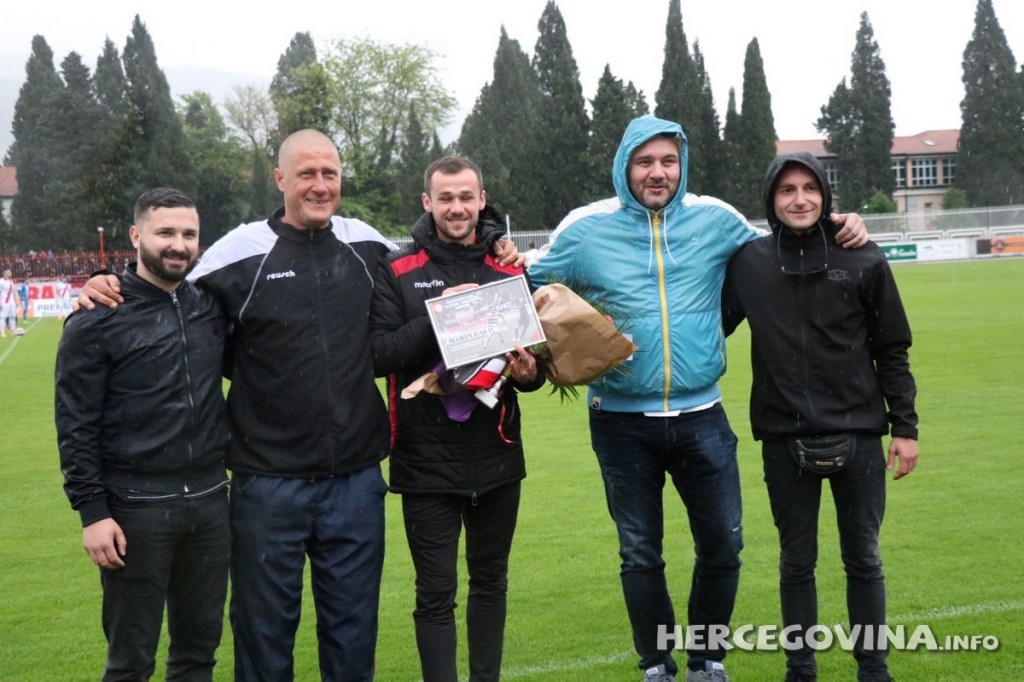 filip šunjić pipa, pokal, navijački trofej
