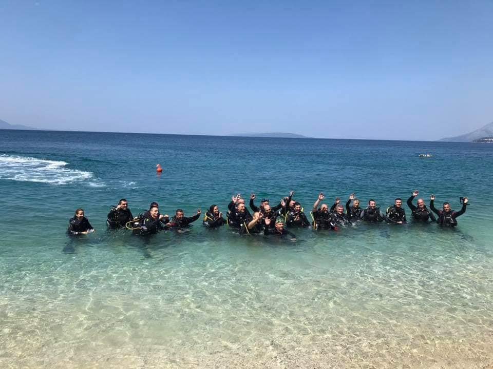 gradac, Guinnessov rekord, zastava