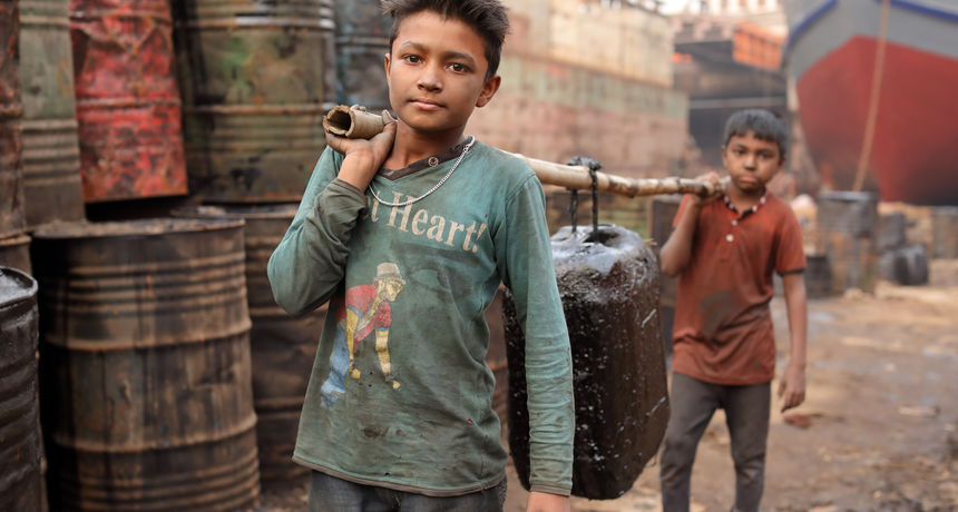  Tisuće djece u regiji prisilno radi, nalaze se u opasnim okruženjima! Krše se temeljna ljudska prava 