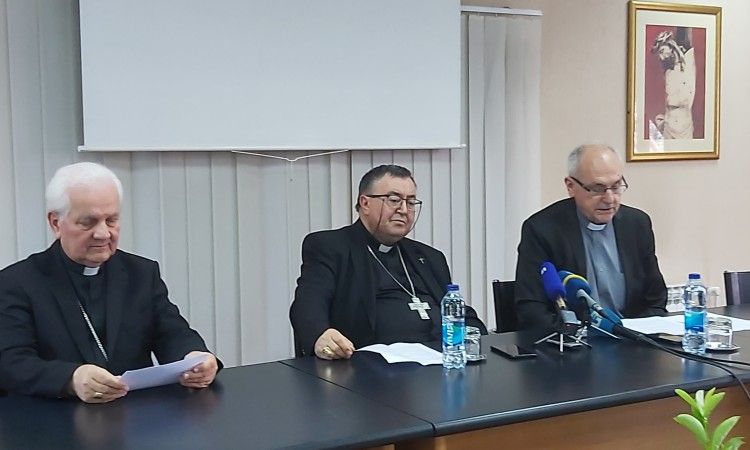 biskup komarica, biskupska konferencija, biskupi