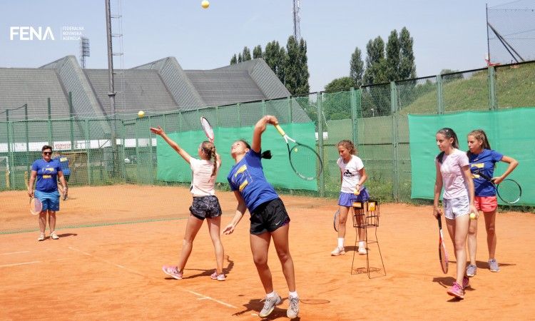 Mladi bh. tenisači na europskim prvenstvima u Švicarskoj, Rusiji i Češkoj