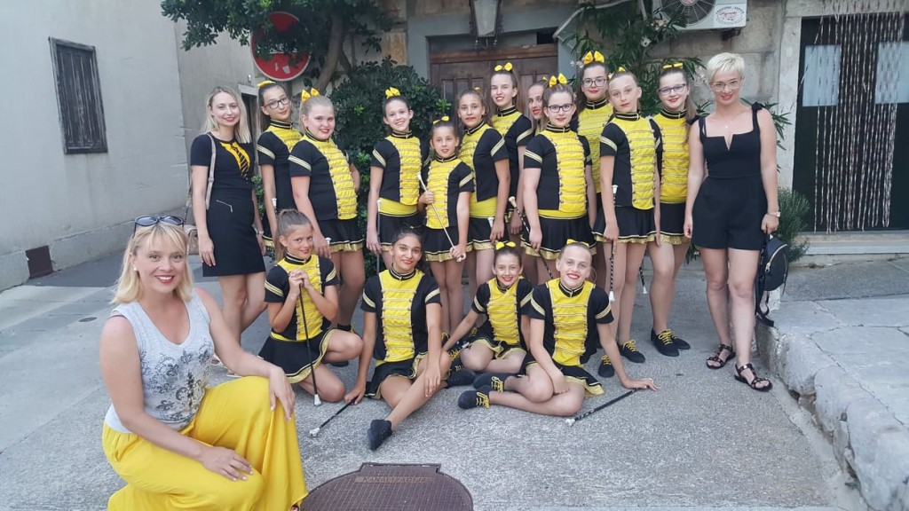 Mostarske mažoretkinje, mažoretkinje, Krk