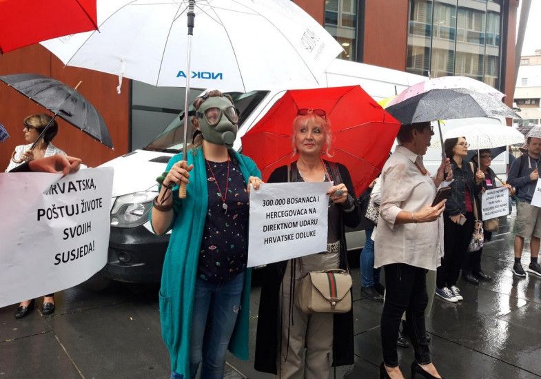 prosvjed, Sarajevo, Maida Šabeta,  Trgovska gora, Ambasada Republike Hrvatske