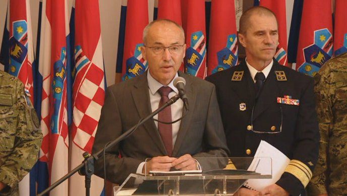 damir krstičević, Hrvatska, branitelji