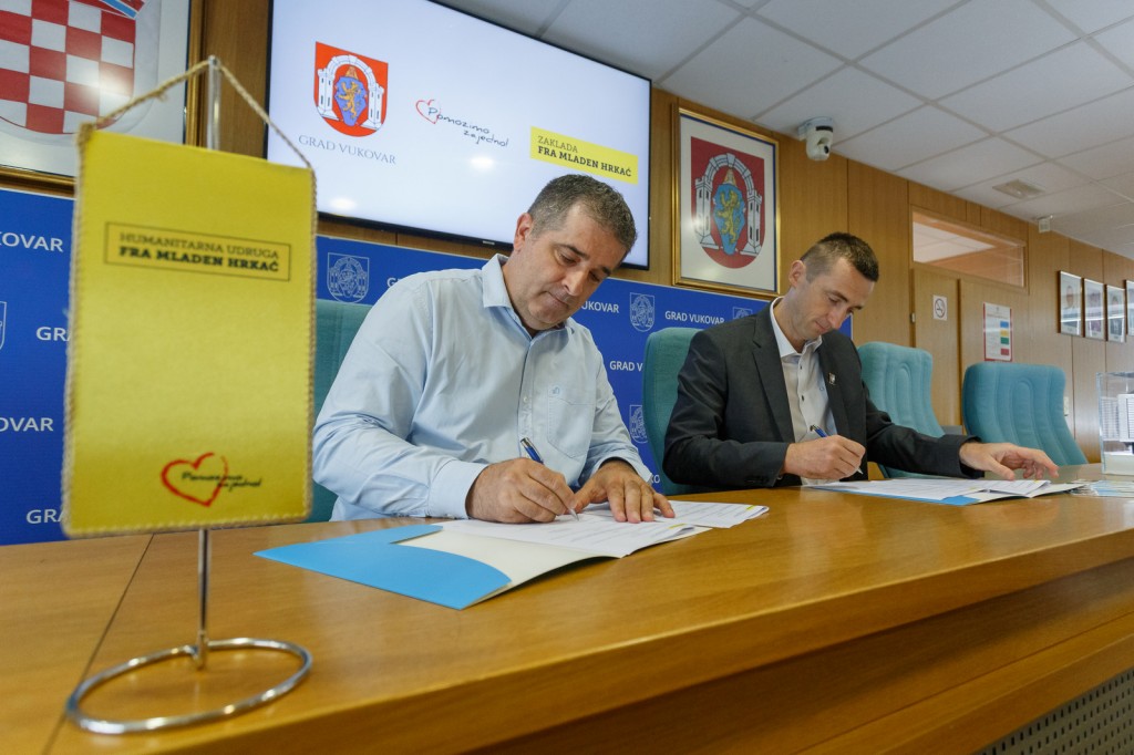 fra Mladen Hrkać, Humanitarna udruga „fra Mladen Hrkać", Vukovar