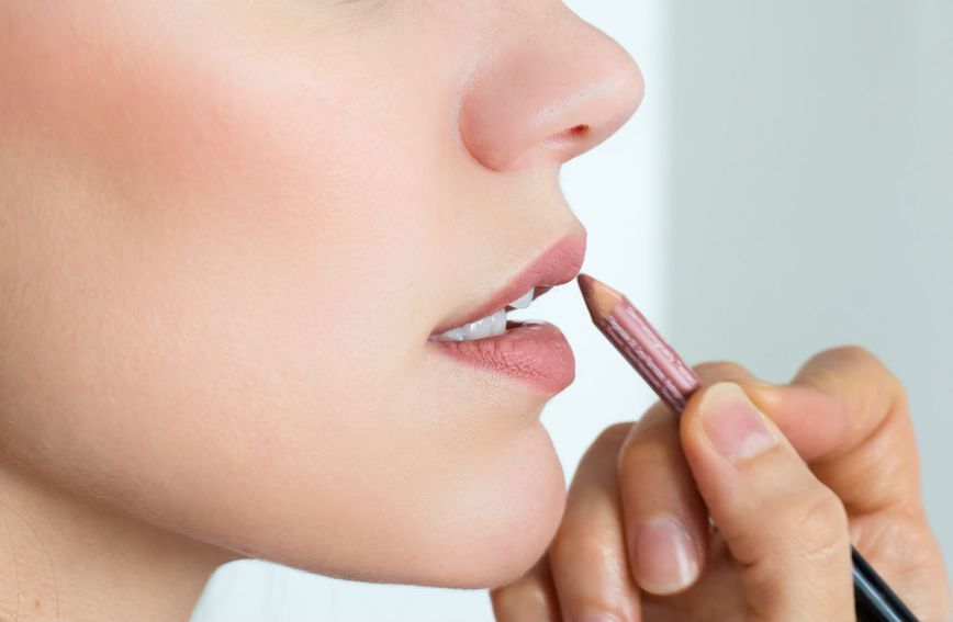 olovke za usne, neutralne boje, nude olovke