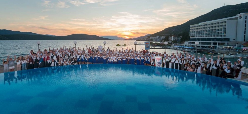 Neum, Večer folklora