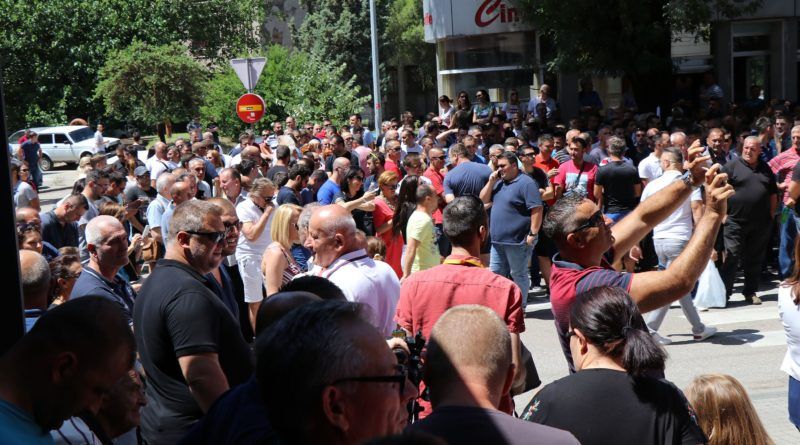 radnici aluminija , aluminij