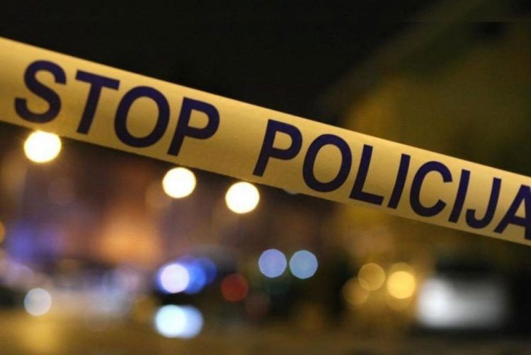 pucnjava, Sarajevo, crna kronika, teška prometna nesreća, smrtno stradao, pogibja, modriča, prometna nesreća, Jablanica, policajac, poginuo, teška prometna nesreća, Tomislavgrad, crna kronika, Vitez, preminuo, smrt, teška prometna nesreća, motociklo, tunel gaj, migrant , Sarajevo, nasmrt pretučen, teža prometna nesreća, Vranduk , teška prometna nesreća, vrbovec, ubojstva, Amerika, eksplozija, Tuzla, beživotno tijelo, beskućnik, stravična prometna nesreča, Bosanska Gradiška, ubojstvo, samoubojstvo, djevojka, eksplozija, bomba, teška prometna nesreća, poginuo, pjesak, preminula , djevojka, poginuo, ozljede, prometna, trovanje plinom, Zagreb