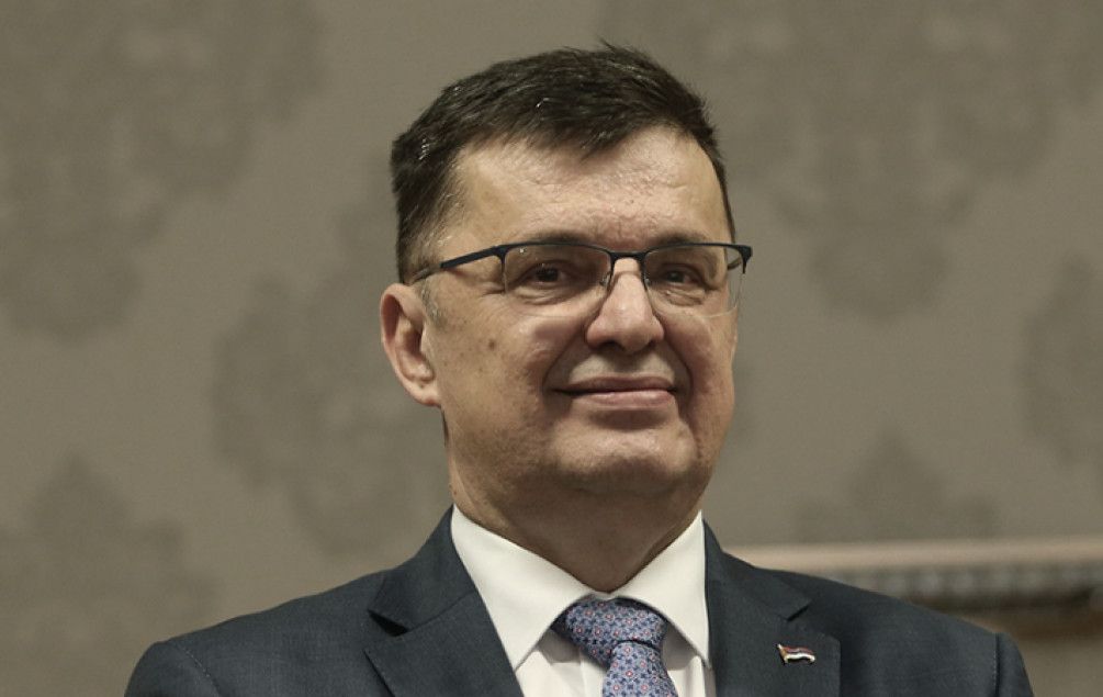 Politika, Sipa, kandidat, provjera kandidata, Željko Komšić