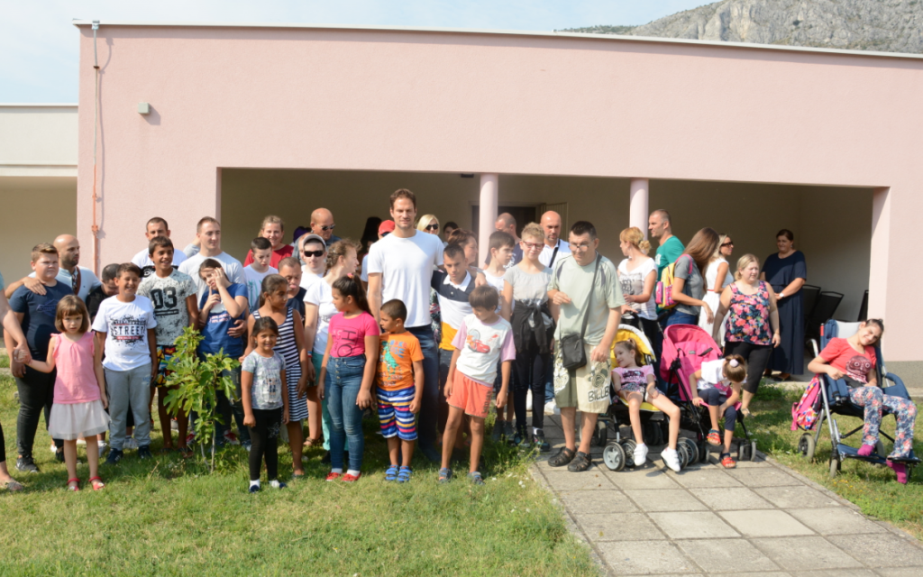 Asmir Begović, Mostar, Centar Los Rosales, Mostar, los rosales , osobe s posebnim potrebama