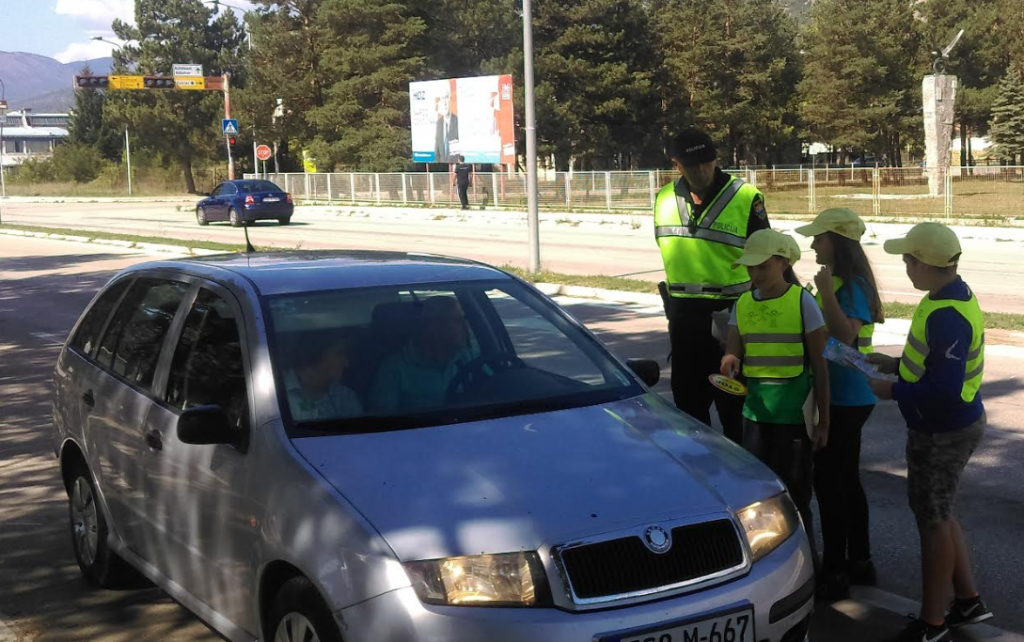 Livno, djeca, promet