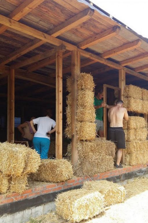gradnja, izgradnja kuće, prirodni materijali