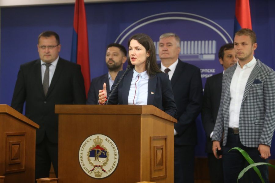 Narodnoj skupštini Republike Srpske, Banja luka, poskupljenje struje, prosvjed