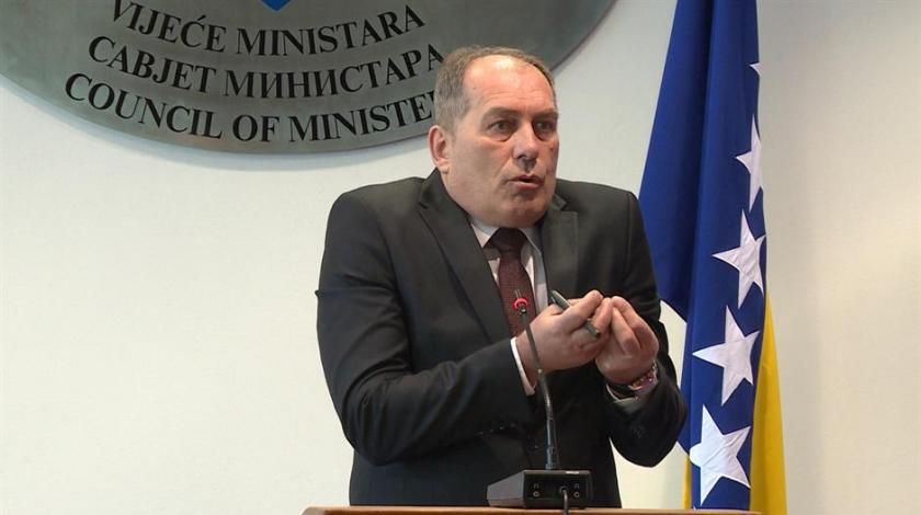 Dragan Mektić, migratska kriza , prijetnje, granice bih - hrvatske, Dragan Mektić, ministar sigurnosti BiH, Gordana Tadić, tender