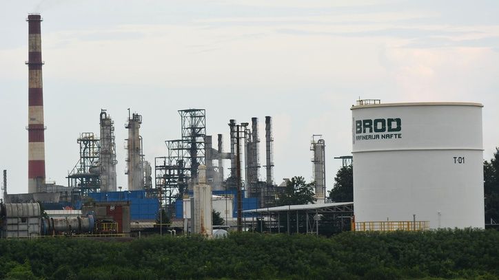 Rafinerija nafte, bosanski brod, tehnološki višak, otkazi