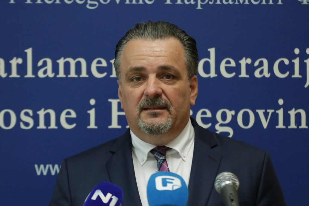 pazarić , dom, nehumani uvjeti 