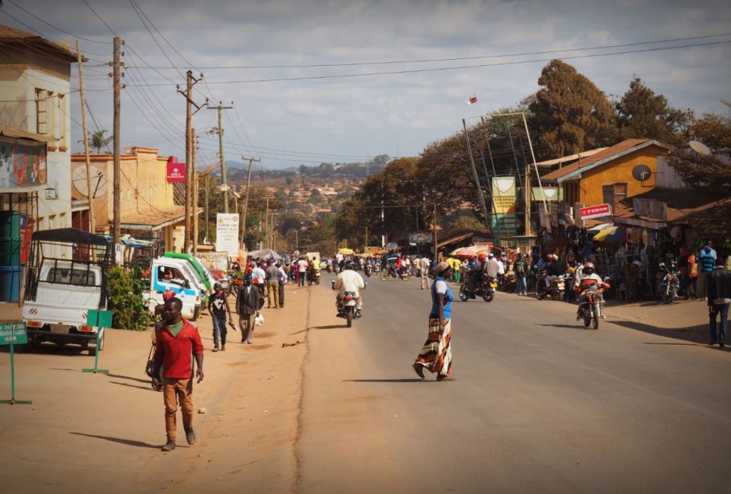 tanzanija, Optužen, financijski zločin, predsjednička amnestija