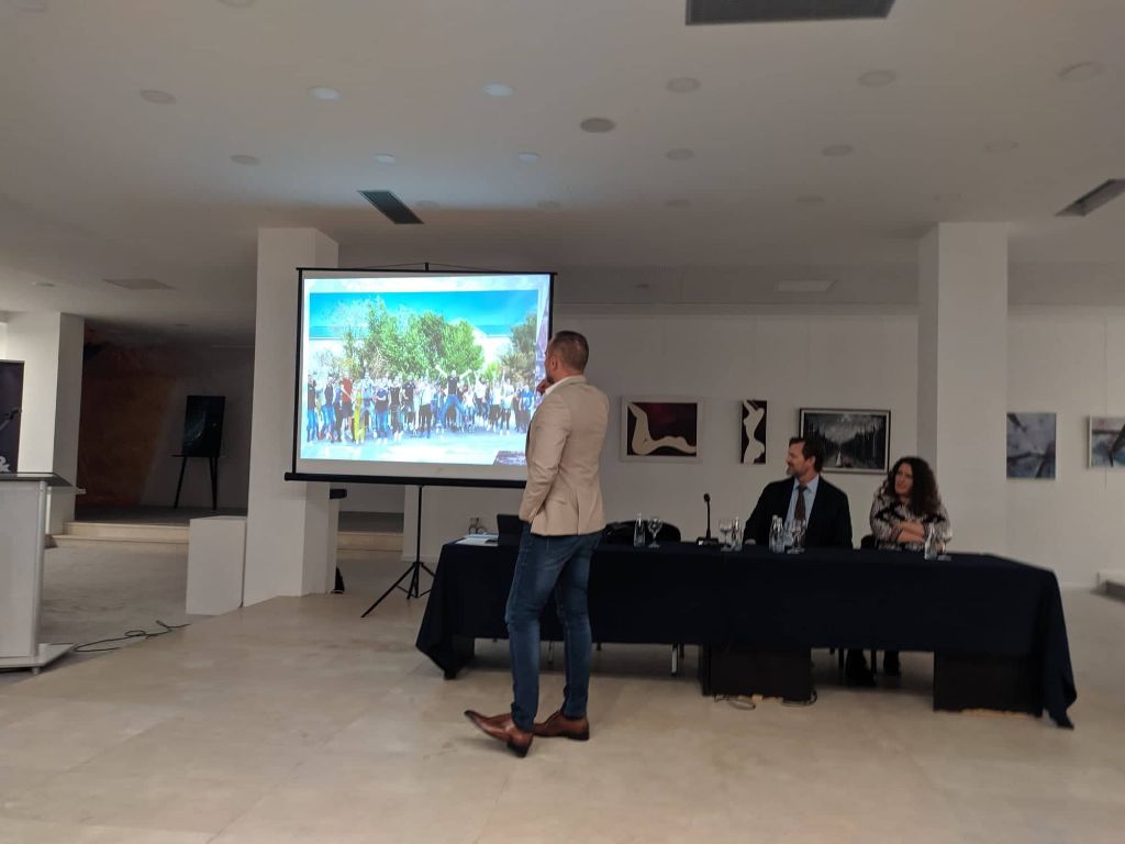 work and travel, Experience agencija, konzul, studenti