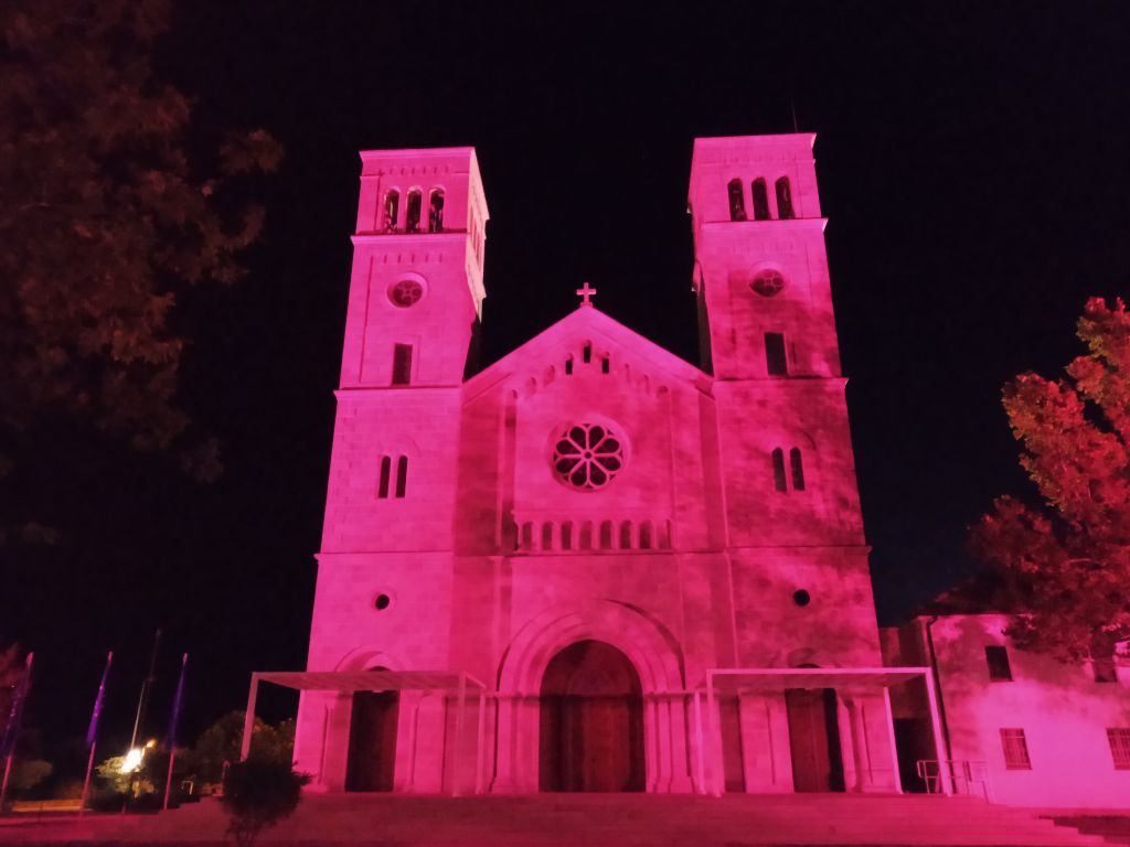 Široki Brijeg, Crkva Uznesenja Blažene Djevice Marije