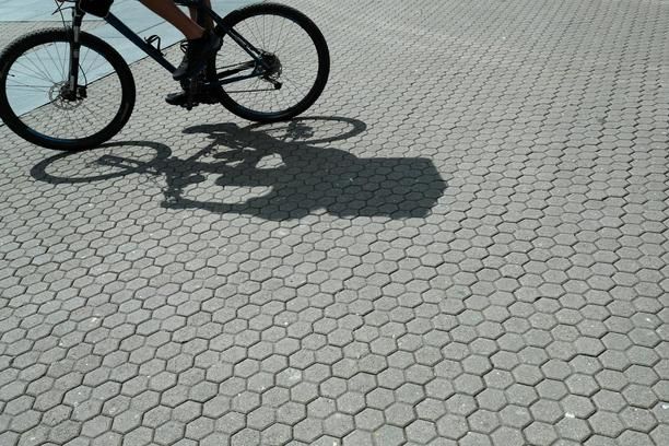 pao s bicikla i umro, omiš