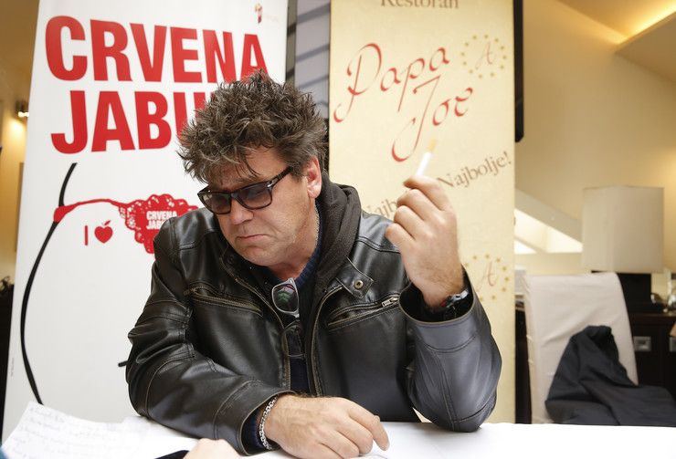 Dražen Žerić, Crvena jabuka, Nedžib Žerić