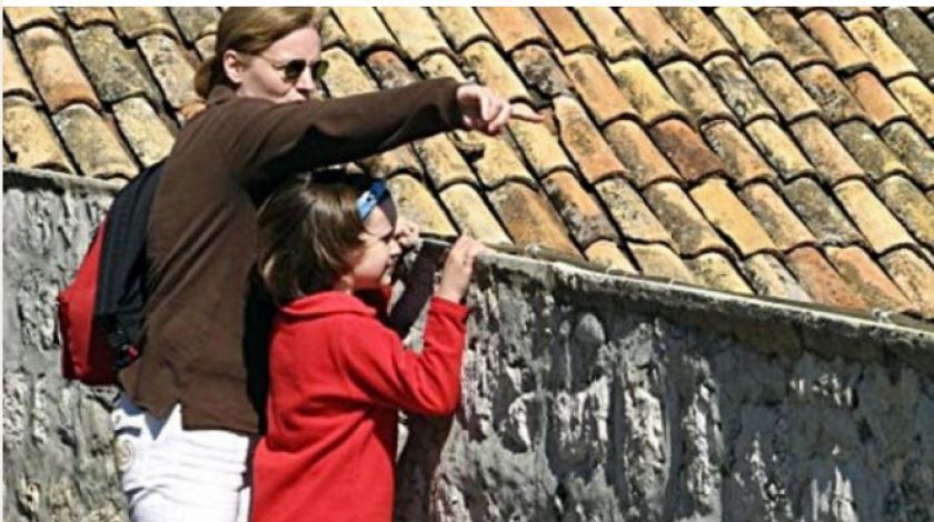 lana bijedić, nina bijedić, nina bijedić, lana bijedić