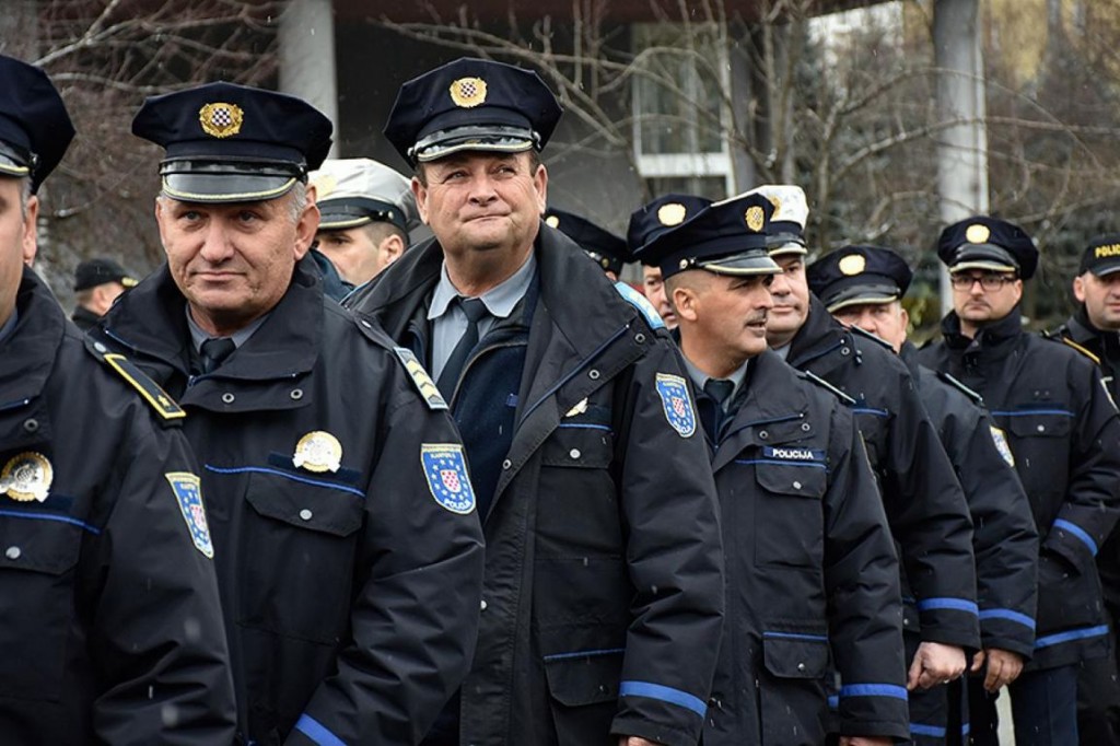 pravilnik, Vijeće ministara BiH, policijske uniforme