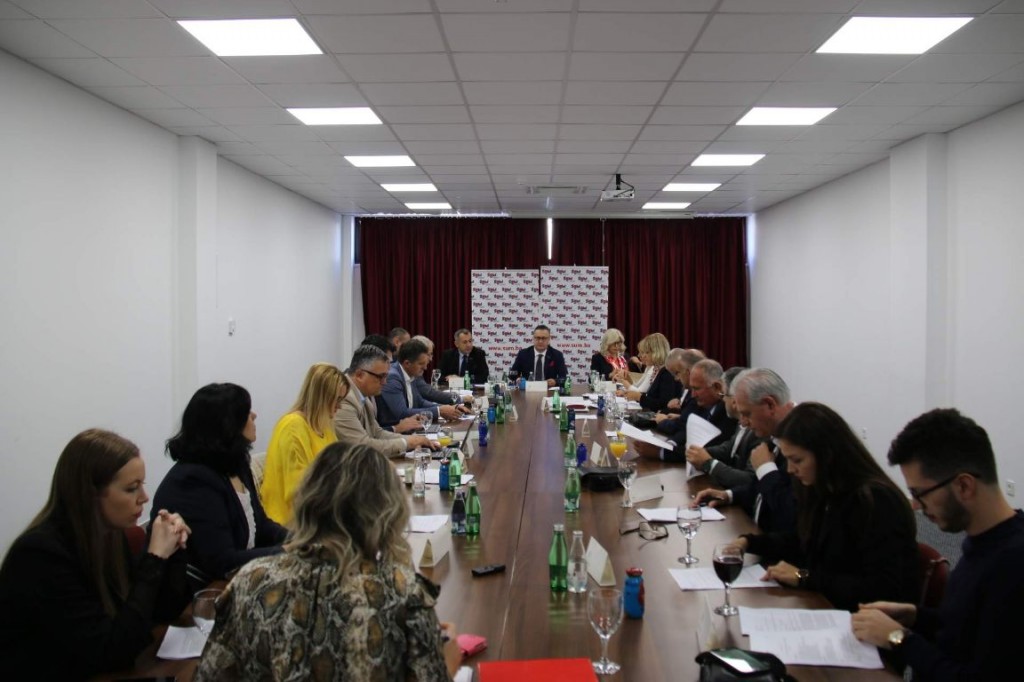 senat sveučilišta, Livno