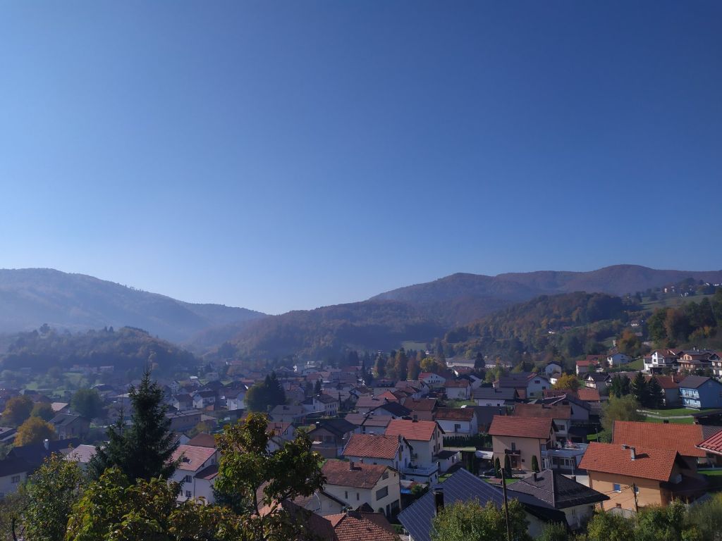 Kiseljak, grad, Sarajevski kiseljak, stećci, mineralna voda , Kiseljak, kamen temeljac, Dom zdravlja