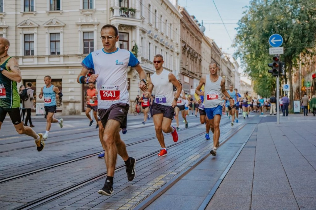 ersan bijedić, K. Perić, novinar, maratonac  