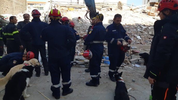 izvanredno stanje , Albanija