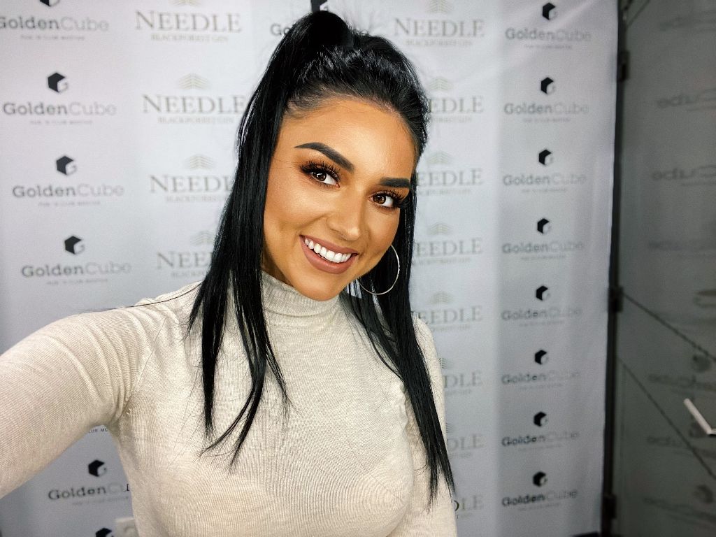 Antoniette Čerkez , Antonija Čerkez, pjevačica, Široki Brijeg, glazba, showbizz