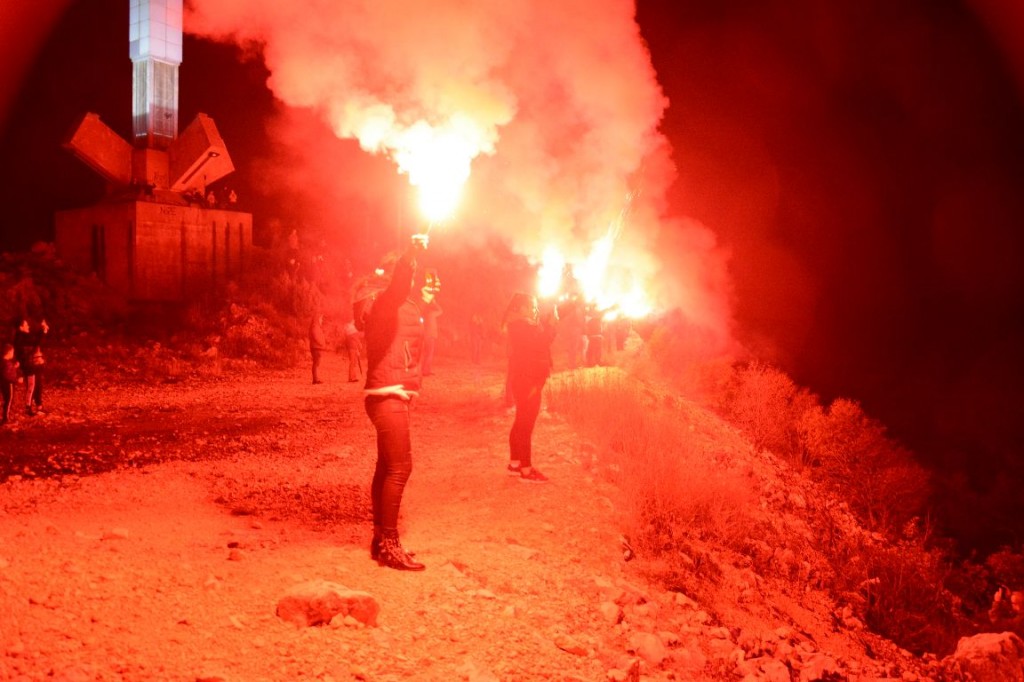 sjećanje na Vukovar, Mostar, Hum, svijeće