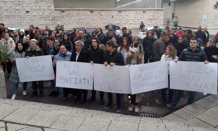 zavod pazarić , Federalni parlament