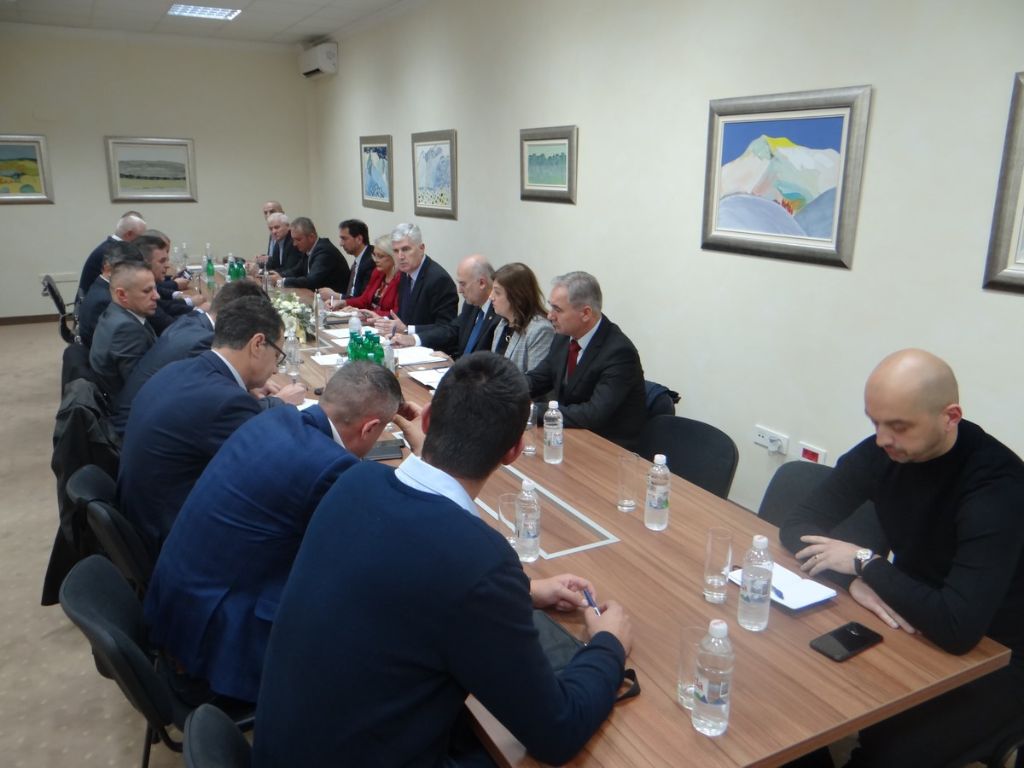 HNS, izborni zakon, Hrvatski narodni sabor, sda, HDZ, Hrvati